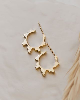 Gold Art Deco hoop Earrings