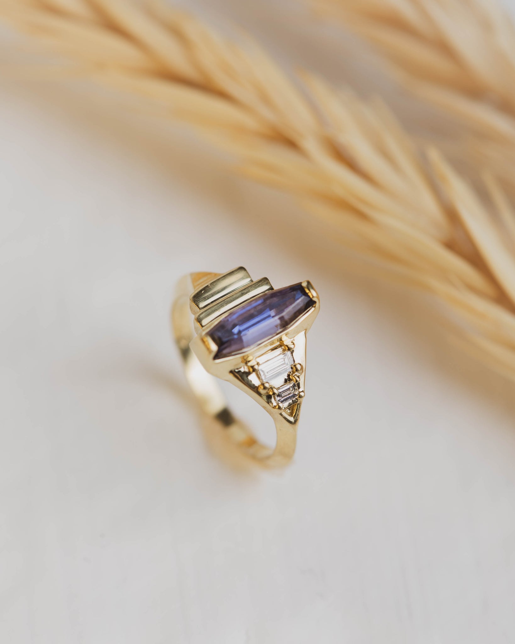 Prairis Sapphire Ring
