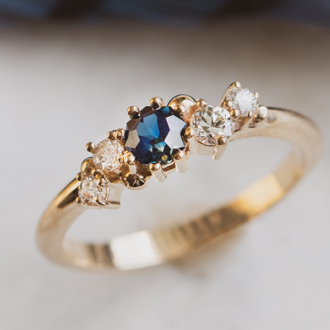 sapphire and diamond gold engagement ring